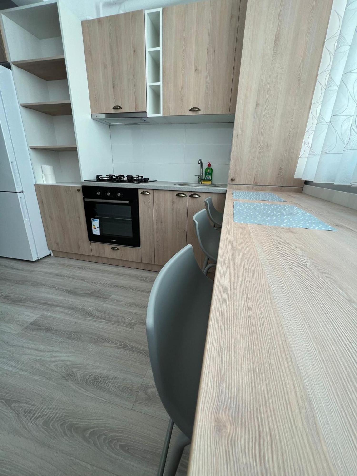 Sunny Accommodation Suceava Esterno foto